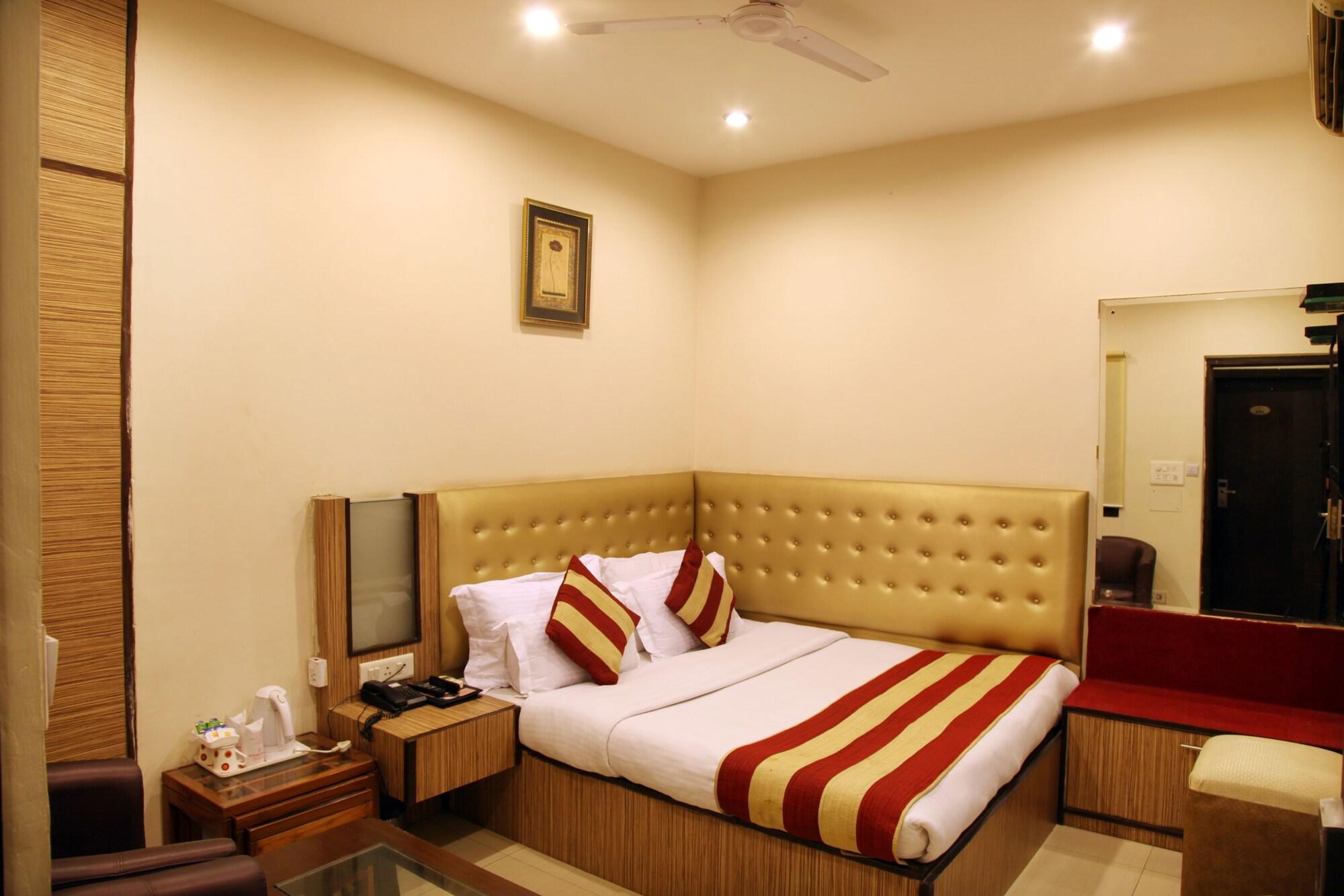 Rupam Hotel Delhi (National Capital Territory of India) Exterior foto