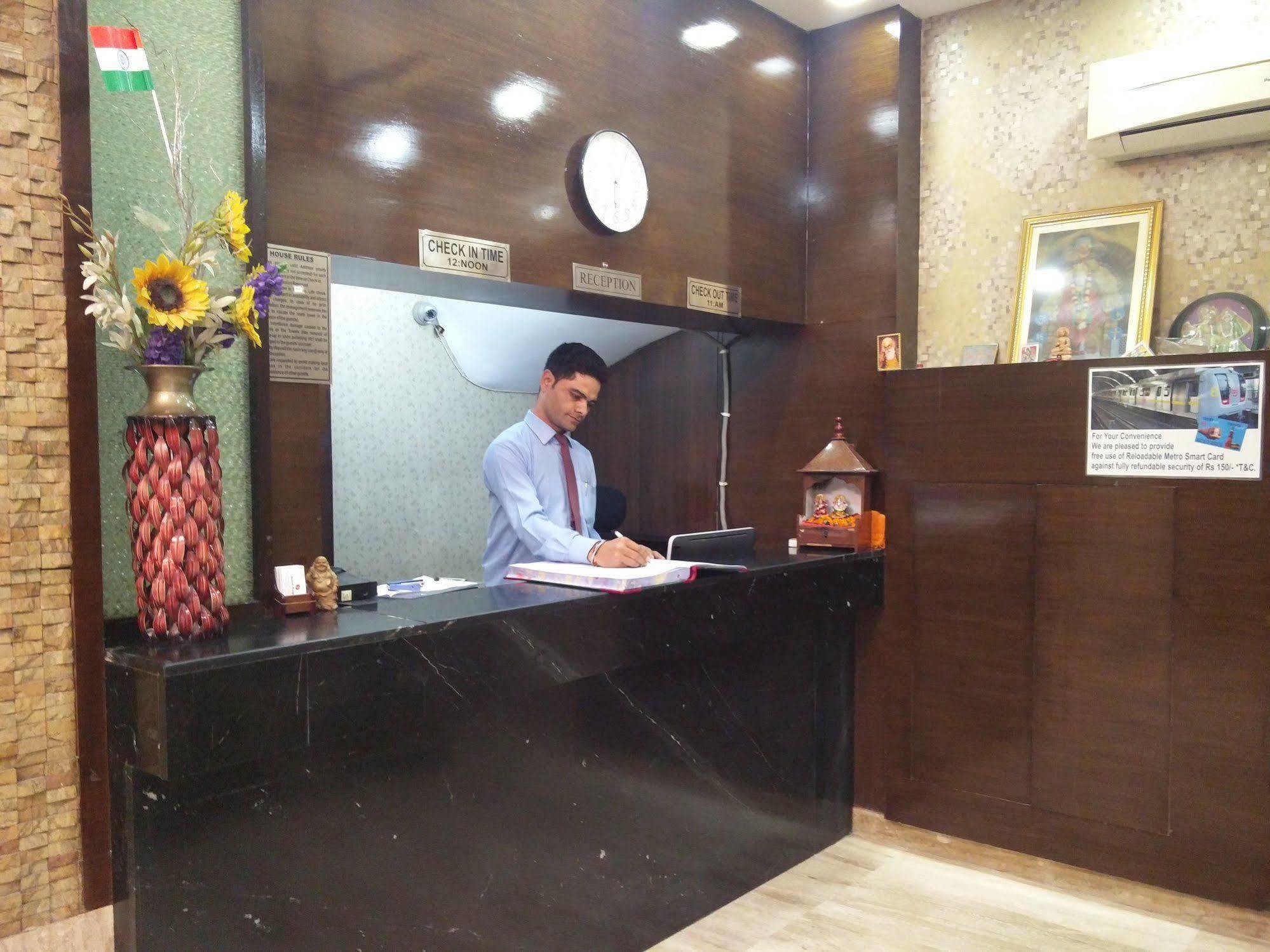 Rupam Hotel Delhi (National Capital Territory of India) Exterior foto